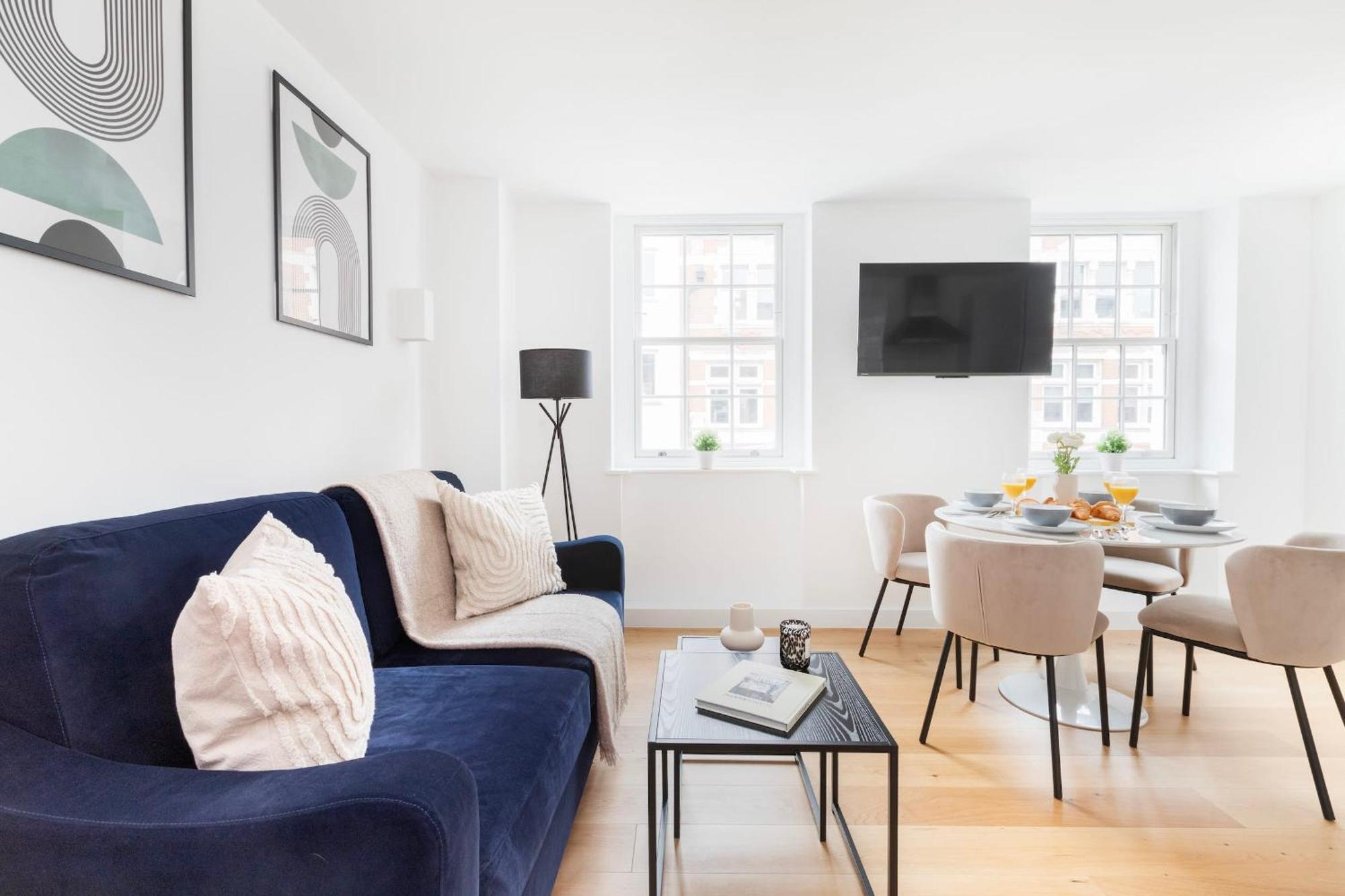 Fitzrovia With Balcony - Cityapartmentstay Лондон Экстерьер фото