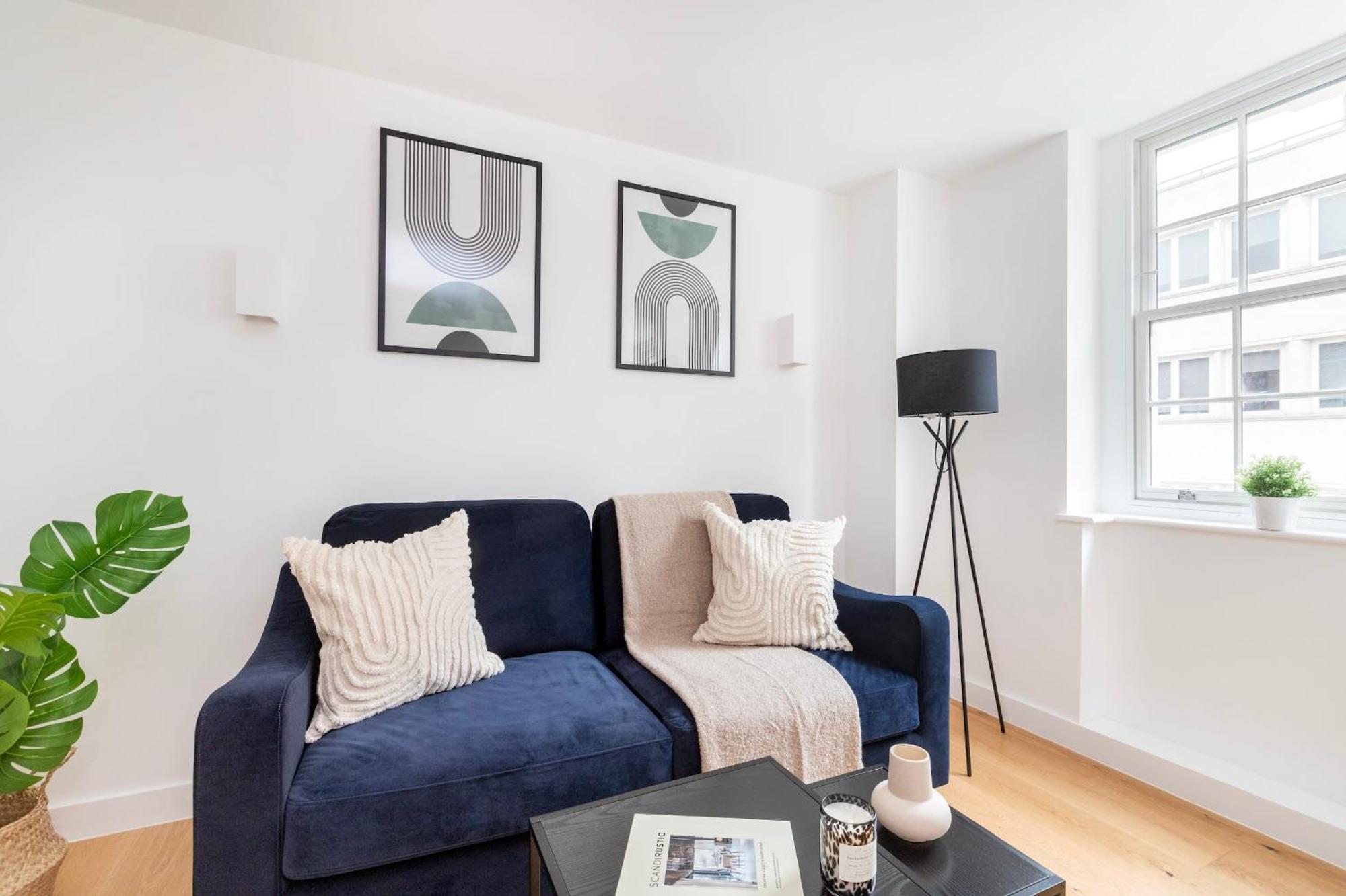 Fitzrovia With Balcony - Cityapartmentstay Лондон Экстерьер фото